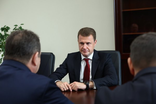 Ростислав Гольдштейн и министр по развитию Арктики обсудили ключевые проекты для Республики Коми komiinform ru news 285255