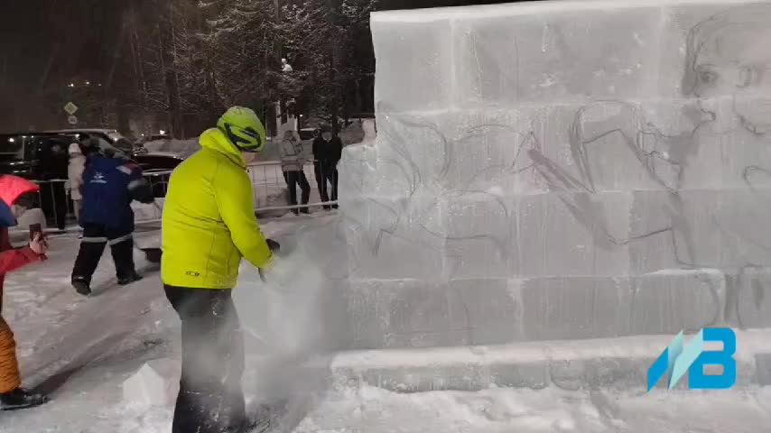 В Апатитах прошел 14-й конкурс ледовых фигур 'Бешеная пила'