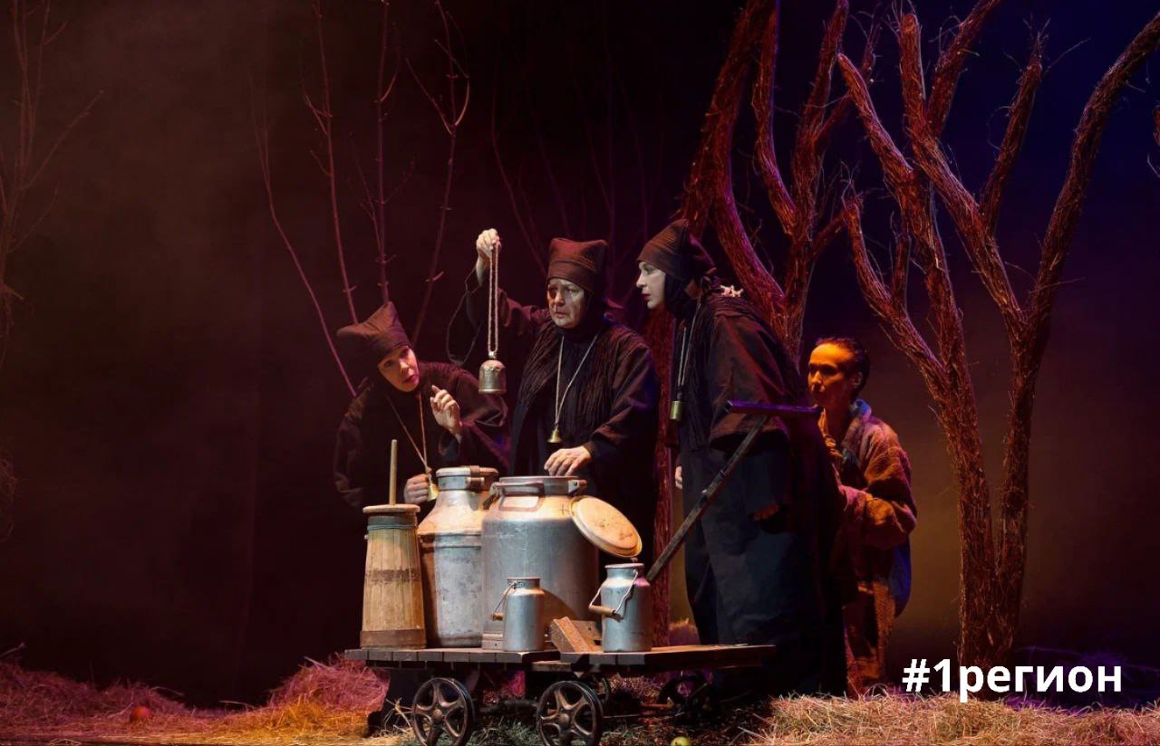 Брестский театр кукол принимает участие в VIII Большом детском фестивале в Москве На сцене Губернского театра артисты театра кукол представили спектакль Корова VIII Международный Большой Детский фестиваль проводится с 2018 года Художественным руководителем фестиваля является Народный артист России Сергей Безруков 1регион Больше новостей с pervyiregion