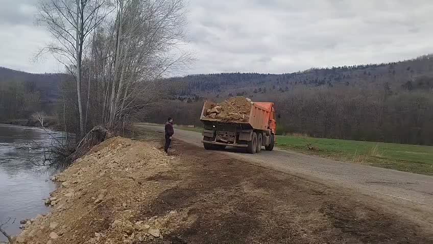 Ремонт автодороги Хабаровск — Владивосток: активные работы и берегоукрепление