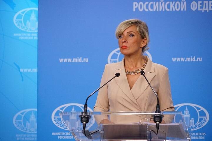 В МИД назвали нацизмом недопуск на чемпионат Европы российских пловцов Директор департамента информации и печати МИД России Мария Захарова в эфире Матч ТВ коротко прокомментировала ситуацию с недопуском россиян польскими властями на чемпионат Европы по плаванию на короткой воде в Люблине Это нацизм заявила Захарова Матч ТВ Читать полностью