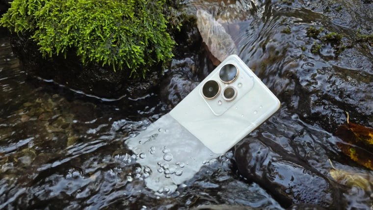 realme 16 Pro прошёл сертификацию TENAA В базе TENAA появился смартфон RMX5121 который по данным Gizmochina является китайской версией realme 16 Pro Характеристики ОС Android 16 с оболочкой realme UI 7 Чип неизвестный частота 2 5 ГГц Аккумулятор 7000 мА ч ОЗУ 8 12 16 ГБ ПЗУ 128 256 512 1024 ГБ OLED 6 78 Разрешение 1 5K Частота обновления до 144 Гц Основная 200 Мп Дополнительная 8 Мп предположительно широкоугольная Фронтальная 50 Мп Размеры 162 6 77 6 7 75 мм Вес 192 г Ультразвуковой сканер отпечатков пальцев ИК порт Как то такое себе проц затычка чтоле Заказать сборку ПК в InterPC Закрытый чат Наши каналы Тeлeфoны Rеаlmе