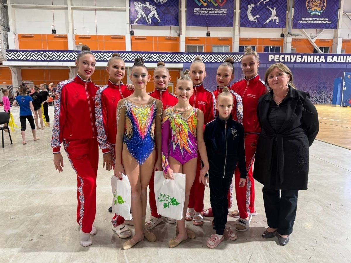 Орловские гимнастки блеснули на турнире Краса Руси   newsorel ru fn 1791214 html Турнир Краса Руси проходивший в январе в городе Уфа принес орловским спортсменкам серебро группового многоборья Об этом сообщили в региональном департаменте физической культуры и спорта   Прислать новость Подписаться   Мы в MAX