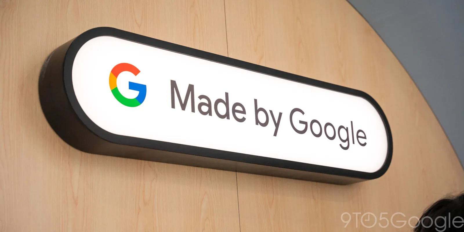Google спешит на встречу: Pixel 10 уже на горизонте Google наконец-то раскрыла все карты: презентация линейки Pixel 10 состоится 20 августа в 20:00 по московскому времени. Что ждать от мероприятия? Компания обещает показать не только долгожданные смартфоны Pixel 10, но и новые умные часы Pixel Watch 4, а также наушники Pixel Buds 2a. Похоже, Google решила порадовать фанатов сразу несколькими новинками. Цены на новую линейку уже успели просочиться в сеть, так что представление обещает быть не только зрелищным, но и информативным. Остаётся совсем немного до того момента, когда мы увидим, как Google собирается конкурировать на рынке смартфонов в этом году Tehnobzor: IT Технологии