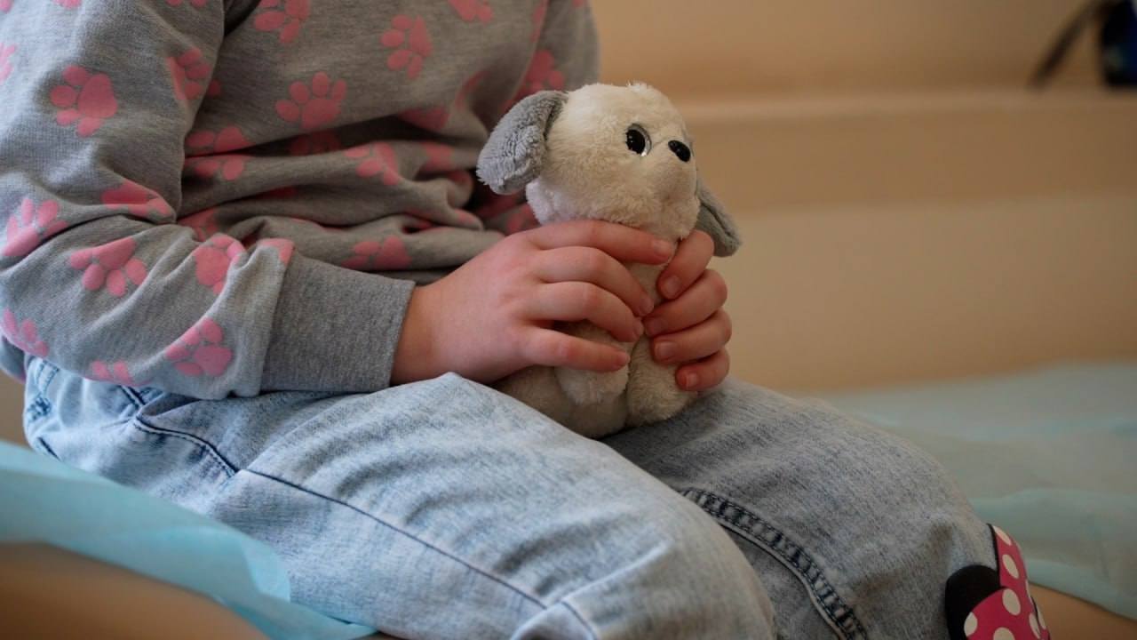 Материнский капитал проиндексируют с 1 февраля Ежегодная индексация средств материнского капитала запланирована с 1 февраля текущего года Индексация коснется как семей которые только получат сертификат так и тех у кого на счету еще остаются неизрасходованные средства Эта мера коснется как тех семей кто только получит сертификат так и тех у кого на счету еще остаются неизрасходованные средства В 2026 году почти 1 7 млн семей смогут воспользоваться средствами капитала На эти цели предусмотрено почти 567 миллиардов рублей что на 30 миллиардов больше чем в прошлом году Проверь актуальный остаток средств можно в личном кабинете на портале Госуслуги или на сайте Социального фонда России 1  2   Подпишись на новости Мы в MАХ