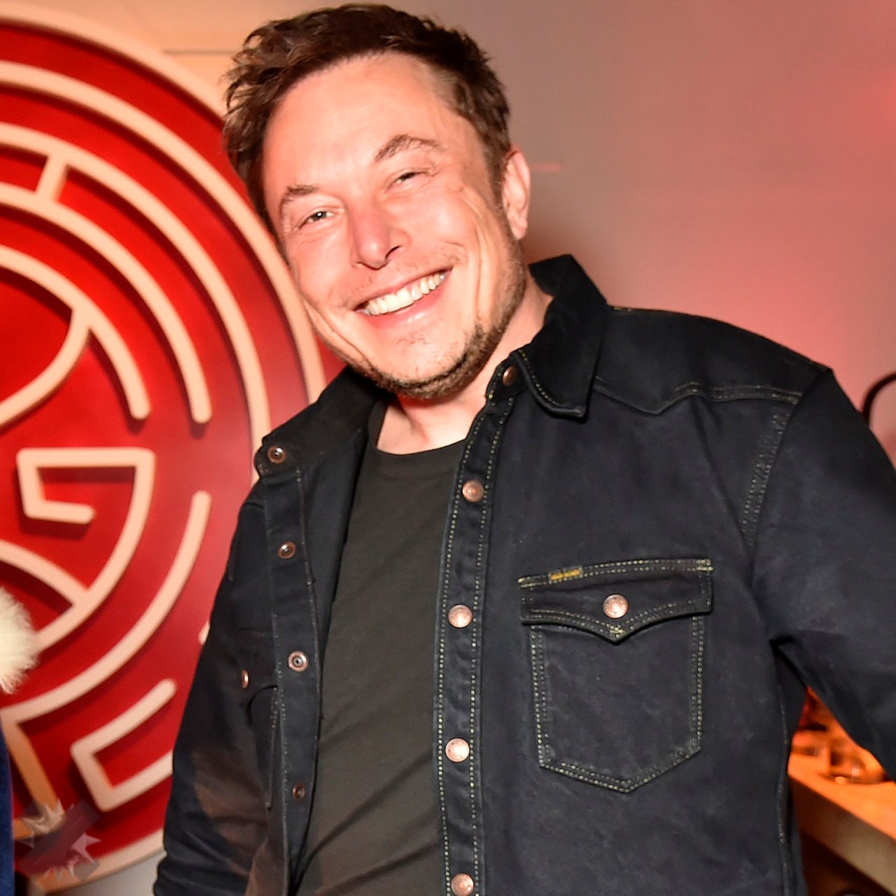 Илона Маска вызвали на дачу показаний во Франции Полиция провела обыски в офисах соцсети X Причина вызова Маска пока непонятна При этом Павел Дуров на фоне этих обысков заявил что Франция единственная страна которая преследует соцсети за то что они предоставляют людям свободу слова НМШ