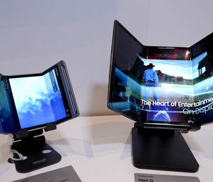 Трикладушка Samsung Galaxy Z TriFold получит только одну расцветку и будет стоить 2499 Anthony Надежный информатор под псевдонимом Anthony раскрыл на своей страничке в социальной сети X новую информацию о Samsung Galaxy Z TriFold По его словам это будет самый дорогой за всю историю существования Samsung Первое устройство бренда в форм факторе трикладушки с гибким экраном который состоит из трех составных частей предложат за 2499