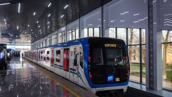 В Ташкенте открытие линии метро Технопарк Кипчак перенесено на 1 ноября Ранее сообщалось что линия может возобновить работу ориентировочно 18 октября Однако запуск переносится теперь уже примерно на 1 ноября Причиной переноса назвали доработка и завершение испытания Сейчас поезда ходят в тестовом режиме без пассажиров Открытие состоится после подтверждения соответствия линии техническим требованиям Подпишитесь и следите за актуальными новостями на нашем канале   telegram me joinchat AAAAAEEdc qam7052mnXKA