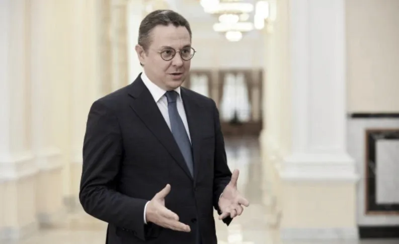 Кирилл Тремасов На предстоящем заседании ЦБ РФ 24 апреля будет оцениваться целесообразность снижения ставки могут прозвучать предложения о паузе На решение ЦБ будут влиять в том числе данные по инфляции за март проинфляционным риском стала ситуация на Ближнем Востоке его масштаб будет оцениваться на апрельском заседании interfax ru советник председателя ЦБ РФ