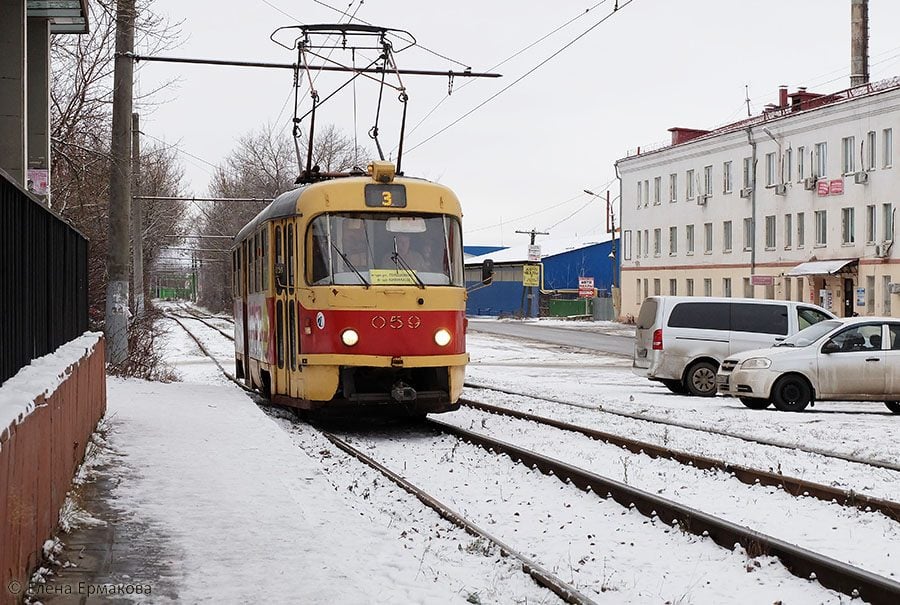 В Орле подняли плату за проезд на 4 рубля. Улучшения качества перевозок не обещали  На сегодняшнем заседании горсовета было согласовано предложение администрации города по тарифу на проезд в общественном транспорте Орла в 2025 году. Многие депутаты связали индексацию тарифа с поддержкой муниципального транспортного предприятия.