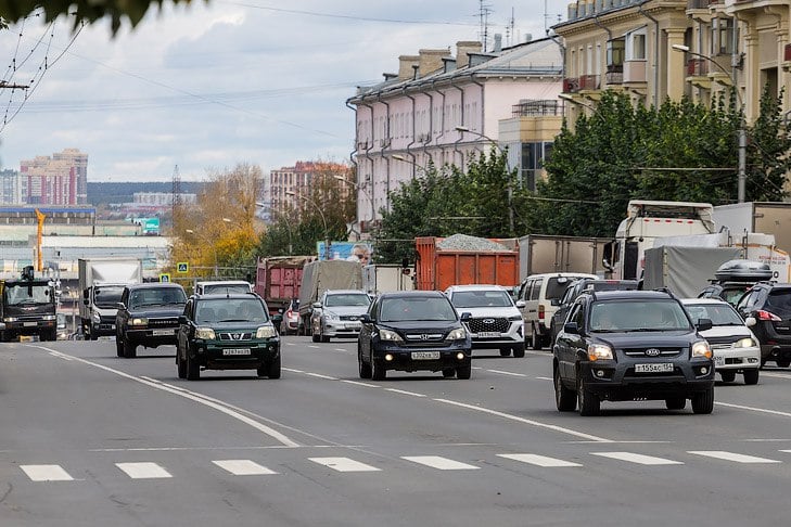 Транспортный налог поднимут в Новосибирске на 200 рублей с 2025 года  Ставку транспортного налога предложили повысить в Новосибирской области впервые с 2021 года.  Как заявляют в региональном минфине, нагрузка на владельца транспортного средства вырастет на 120-200 рублей в год. Подробнее...  #ТРАНСПОРТ