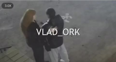 В Алуште открылась первая новогодняя ярмарка на Центральной набережной