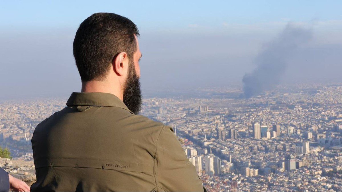 Yedioth Ahronoth: Аш-Шараа трижды становился целью покушений У дворца в Дамаске, на границе с Иорданией и во время засады в столице. Все попытки были предотвращены благодаря оперативным действиям турецких и сирийских спецслужб. После последнего инцидента Шараа экстренно покинул Дамаск. Подробности держатся в секрете по его личному распоряжению.