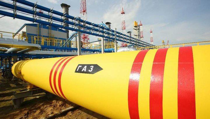 В мае 2025 года Узбекистан увеличил экспорт газа в Китай на 64,4% по сравнению с апрелем — до $118,78 млн. Это на 40% больше, чем в мае 2024 года. Всего за январь–май поставки достигли $261,85 млн, что на 70% больше аналогичного периода прошлого года. По данным узбекской статистики, объёмы экспорта составили $288 млн  +62,7% . При этом Узбекистан продолжает импортировать газ, в основном из России и Туркменистана. За первые пять месяцев 2025 года закупки составили $285,5 млн — вдвое меньше, чем годом ранее. На китайском рынке газа лидирует Россия  $4,06 млрд , далее Туркменистан  $3,53 млрд  и Мьянма. Узбекистан, хотя и не в тройке, показывает уверенный рост. Газопровод «Центральная Азия — Китай» остаётся ключевым маршрутом узбекского экспорта.  Источник