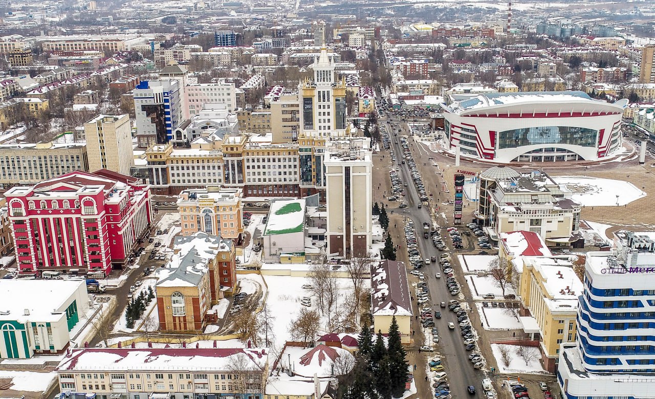 Мордовия Калмыкия и Кировская область получат дополнительные средства на создание комфортной городской среды Суммарно трем регионам выделено более 300 млн рублей На что пойдут средства В Кирове продолжится благоустройство городского парка им С М Кирова В Саранске обновят общественную территорию между улицами Серадзской и Попова В Элисте на улице В И Ленина благоустроят парковую зону от улицы А С Пушкина до улицы А П Пюрбеева Работа идет в рамках федерального проекта Формирование комфортной городской среды Подписаться на Правительство России в MAX