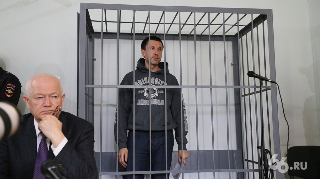 Контракт с Минобороны не спас свердловского экс-министра Алексея Пьянкова Как стало известно .RU, громкое дело так называемой группы МУГИСО готовят к передаче в суд. И хотя бывший министр, уехав на СВО, в список нынешних подсудимых не попадет, в отношении него продолжается следствие. Спецкор .RU Дмитрий Антоненков рассказывает, как расследование одного из самых громких уголовных дел в области растянулось почти на десять лет Новости из Екатеринбурга