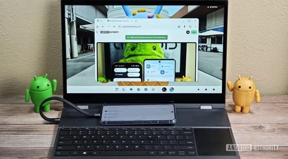 СОФТ ANDROID 16 ПРЕВРАТИТ ВАШ СМАРТФОН В ПОЛНОЦЕННЫЙ КОМПЬЮТЕР В следующем обновлении ОС Android появился режим рабочего стола, позволяющего использовать смартфон как полноценный ПК. В сети уже появилось видео, где Pixel 8 Pro подключили к монитору в десктопном режиме с панелью задач, строкой состояния и своим «Пуском». Режим был активирован вручную экспертом Android Authority Мишаалом Рахманом через меню разработчика. В более ранней версии функция позволяла лишь растягивать приложения на большом экране. Теперь же добавлены продвинутые возможности, такие как управление размещением дисплеев и удобный переход курсора между экранами, аналогично настройкам в macOS и Windows. Режим рабочего стола может не войти в финальный релиз Android 16, выход которого ожидается уже 20 мая. Google, скорее всего, продолжит работу над ним, а полноценный запуск состоится в одном из последующих квартальных обновлений ближе к концу года. ФОТО: ichip.ru #аврорамедиа_софт Telegram-экосистема АВРОРА МЕДИА МЕДИА НОВОСТИ РЕГИОН ЛАЙФ СПОРТ ГЕРЛЗ ХАЙТЕК ПЕРСОНЫ ИНСАЙД КРИМИНАЛ МОЛОДОСТЬ LIVE АВРОРА МЕДИА YOUTUBE RUTUBE