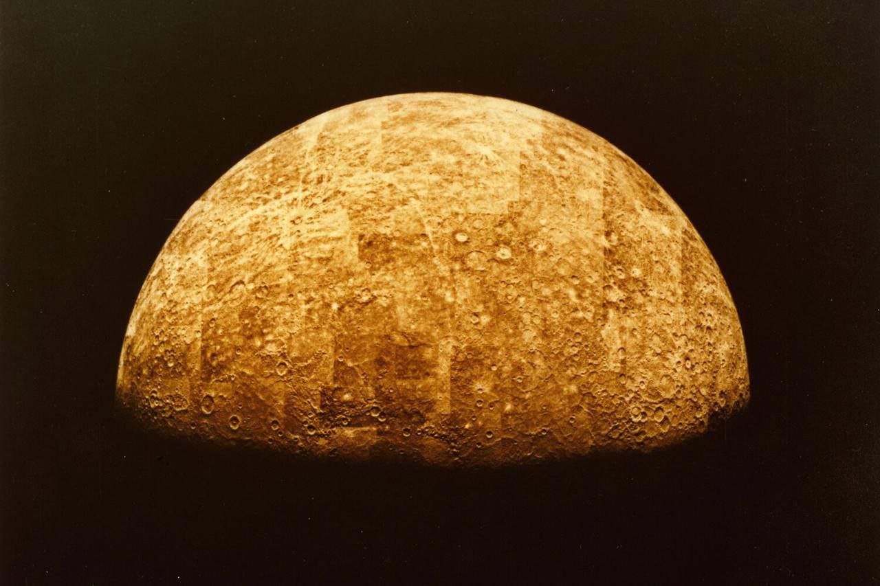 Ретроградный Меркурий скоро начнётся В ноябре рекомендуется избегать рискованных начинаний и сосредоточиться на повседневных задачах Явление продлится с 9 по 29 ноября Астрологи не советуют заниматься новыми делами и покупать что то крупное Также не стоит заводить отношения и искать новых друзей Кстати Челябинск