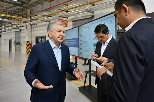 Власти Андижанской области намерены в текущем году запустить 166 инвестиционных проектов на сумму $5,7 млрд. Только за счет этих предприятий удастся создать 31 тысячу рабочих мест. Об этих планах чиновники доложили президенту Узбекистана Шавкату Мирзиёеву в ходе его поездки в регион.