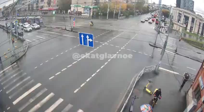 ДТП с трамваем и троллейбусом в Екатеринбурге вызывает пробки