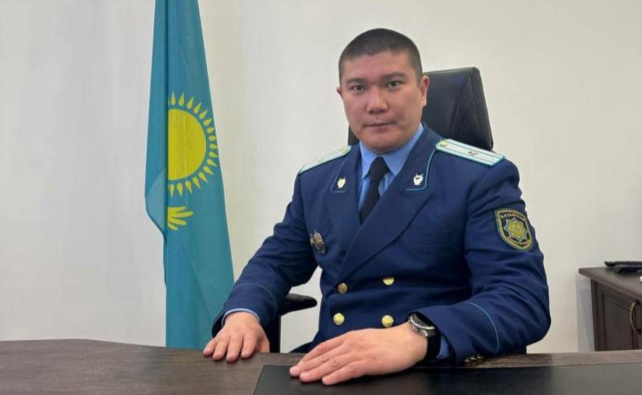 Информируем что заместителем Главного транспортного прокурора РК назначен младший советник юстиции Искаков Акан Аскарович Родился 9 июля 1988 года в городе Алматы Работу в органах прокуратуры он начал в 2013 году в должности помощника прокурора Илийского района Алматинской области С 2015 года прокурор отдела Медеуского района г Алматы С 2016 года прокурор Управления по защите общественных интересов прокуратуры г Алматы С 2021 года заместитель прокурора Алмалинского района г Алматы С сентября 2023 года прокурор Алмалинского района г Алматы Подпишись на informatorkz