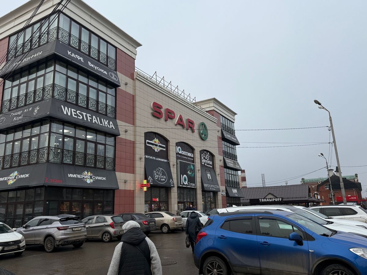 Ликвидация сети SPAR в Тульской области: что будет с сотрудниками?     В ходе еженедельного оперативного совещания губернатора прозвучал вопрос о ликвидации сети магазинов SPAR. Об этом доложил заместитель министра промышленности торговли Тульской области Александр Ильинский.    Подписывайтесь ↗  Прислать новость