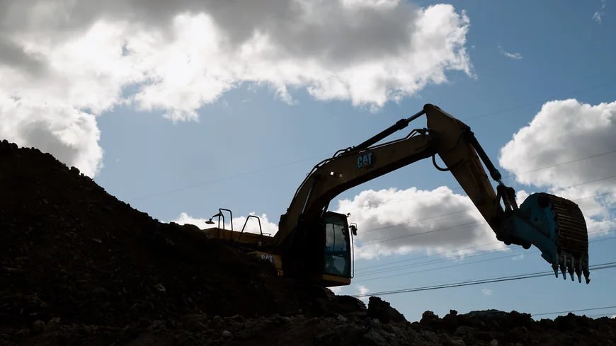 Конкурсная комиссия признала несостоявшимися торги на право комплексного развития территории КРТ в квартале между Сельской Богородской и Мишкинской улицами и Индустриальным шоссе в Уфе из за отсутствия заявок следует из протокола на портале торгов Конкурс был объявлен мэрией Уфы в конце сентября Его начальная цена составляла 1 76 млн руб По условиям торгов победитель должен снести 10 аварийных домов и другие строения взамен построить до 98 тыс кв м жилья и предусмотреть размещение детского сада на 200 мест Также застройщик обязан подтвердить наличие 223 9 млн руб на расселение жильцов аварийных домов Фото Алексей Смагин Коммерсантъ Подписывайтесь на Ъ Уфа Оставляйте бусты