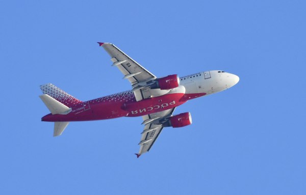 Четыре летевших в Москву самолёта сели в Пулкове из за плохой погоды в столице Об этом сообщили в компании Воздушные ворота Северной столицы Уточняется что один рейс перенаправленный в Санкт Петербург летел в Москву из Дубая Подписаться на Говорит Москва Telegram VK MAX