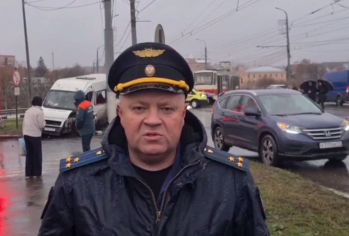 Прокурор Тульской области контролирует расследование обстоятельств аварии на мосту   newstula ru fn 1746984 html Прокуратура Тульской области выехала на место аварии на Пролетарском мосту Ведомство координирует работу силовиков   Прислать новость Подписаться