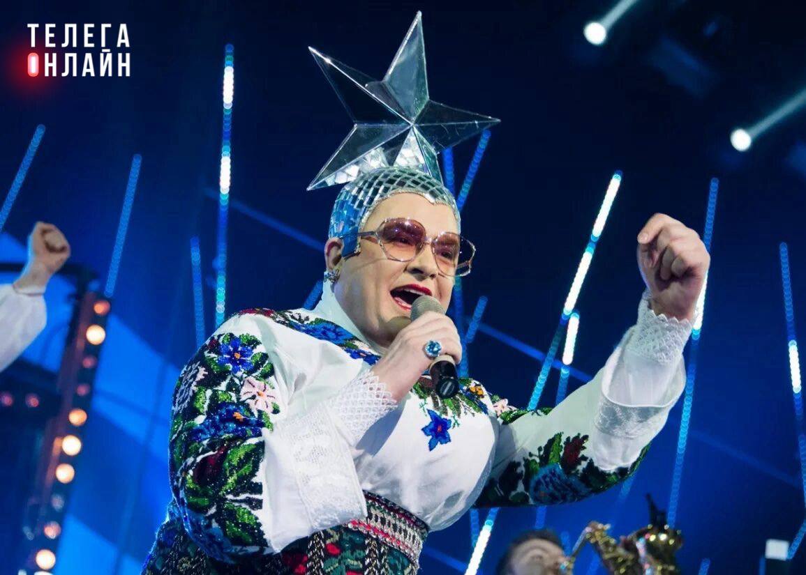 Петь можно, говорить — нет  Уполномоченный по защите мовы Тарас Кремень официально подтвердил, что Верка Сердючка не будет наказана за исполнение песен на русском. Закон года о государственном языке не регулирует тексты песен.  Однако проверки все еще продолжаются — теперь под прицелом организаторы концерта, которые сделали афиши на русском.  Выходит, что Верка может петь хоть Шамана, а вот тот, кто это анонсировал, — уже потенциальный нарушитель режима. Политика культурных двойных стандартов в действии.