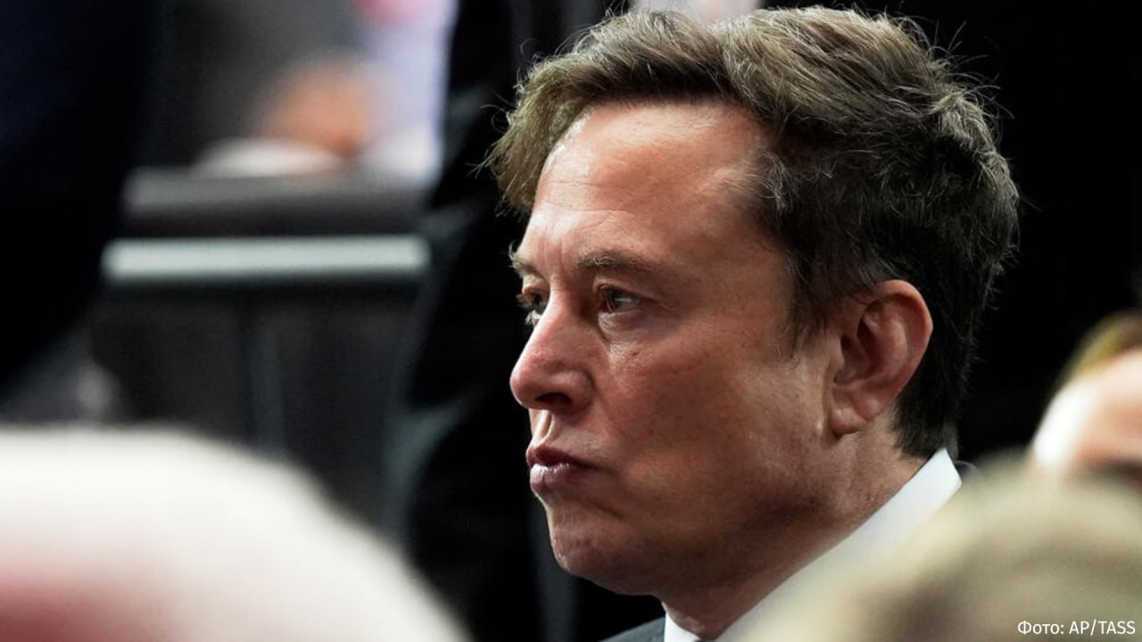 Состояние американского предпринимателя Илона Маска превысило 700 млрд установив новый рекорд Об этом сообщает Forbes Рост капитала связан с решением суда штата Делавэр который восстановил ранее аннулированные опционы на акции Tesla Их стоимость оценивается примерно в 139 млрд теперь общее состояние Маска достигло 749 млрд около 55 6 трлн рублей РЕН ТВ в Telegram в MAX