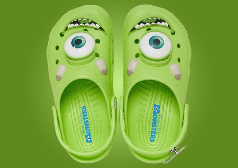 Историческое сотрудничество: Crocs выпустили коллекцию совместных шлепанцев с «Корпорацией монстров».  Новая модель черпает вдохновение в образе Майка Вазовски. Она поступит в продажу 18 февраля по цене $75  примерно 7.500 рублей .  Это, определенно, стоит приобрести.