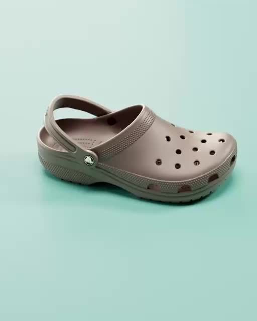 Crocs представили зимние дутые сабо по цене 90 долларов