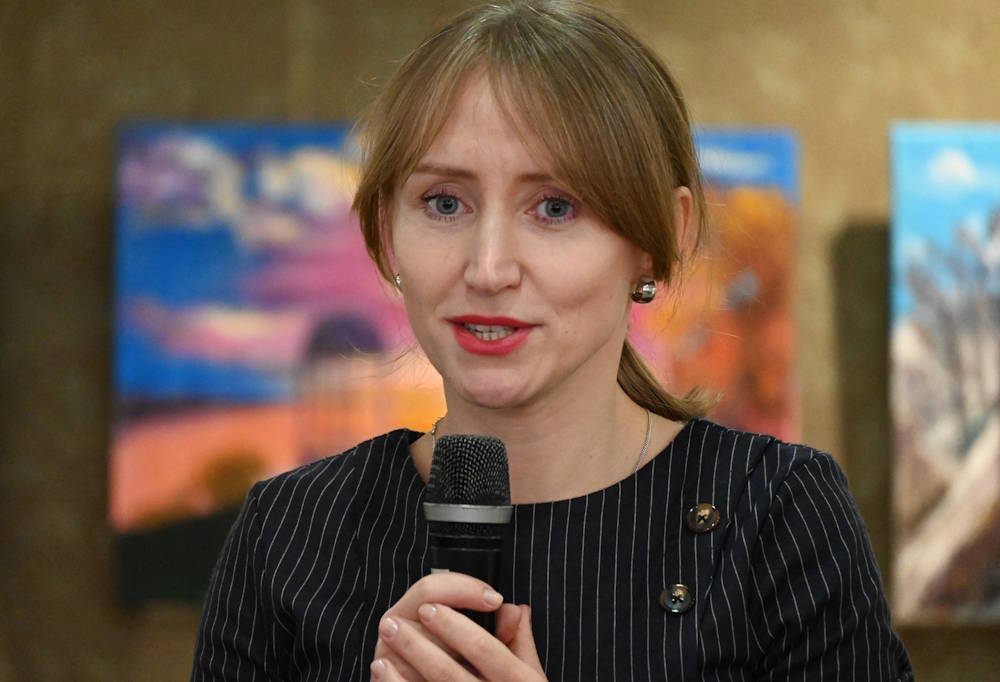 Музей ПЕРММ возглавит племянница лётчика космонавта Минкульт Пермского края планирует назначить директором Музея современного искусства ПЕРММ 38 летнюю Елену Новикову Сейчас она работает заместителем директора по методической работе Пермского дома народного творчества Губерния Как сообщает Новый компаньон Елена Новикова племянница лётчика космонавта Виктора Савиных Как ожидается при музее будет сформирован художественный совет Для крупных проектов музей привлечет кураторов Бывший директор музея Наиля Аллахвердиева уволилась в декабре 2024 года Фото ПДНТ Губерния Подписаться на Интересную Пермь в ТГ в МАХ