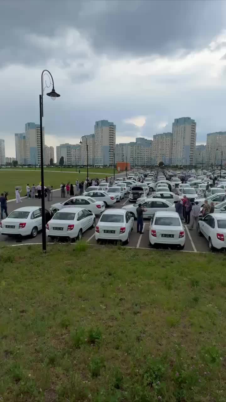 Оренбуржье получило 96 новых автомобилей для медицинских учреждений
