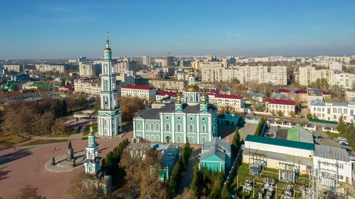 Доходы и расходы бюджета Тамбова на 2025 год превысили 12 млрд рублей  Депутаты гордумы Тамбова в ходе 82-го заседания согласовали изменения в бюджет облцентра на 2025 год. Согласно ним, его доходная часть выросла с 11,3 млрд до 12,3 млрд руб., а расходная — с 11,1 млрд до 12,4 млрд руб. Об этом сообщили в гордуме.  Фото: Олег Харсеев/Коммерсантъ  Подписывайтесь на «Ъ-Черноземье»