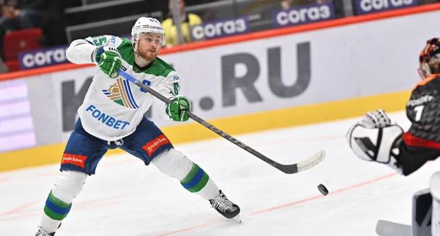 Хоккейный клуб Салават Юлаев Уфа завершил гостевую серию в Екатеринбурге где со счетом 2 6 проиграл местному Автомобилисту Фото Алексей Мальгавко Коммерсантъ Подписывайтесь на Ъ Уфа Оставляйте бусты