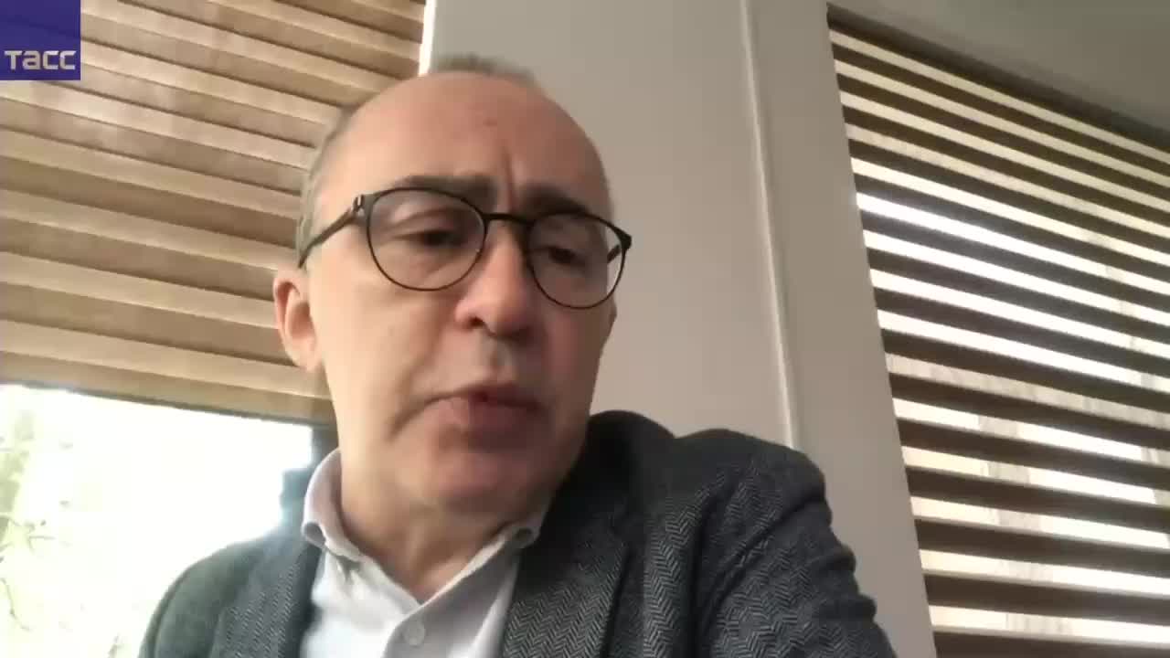 В Екатеринбурге открылась выставка авторских кукол ко Дню Победы