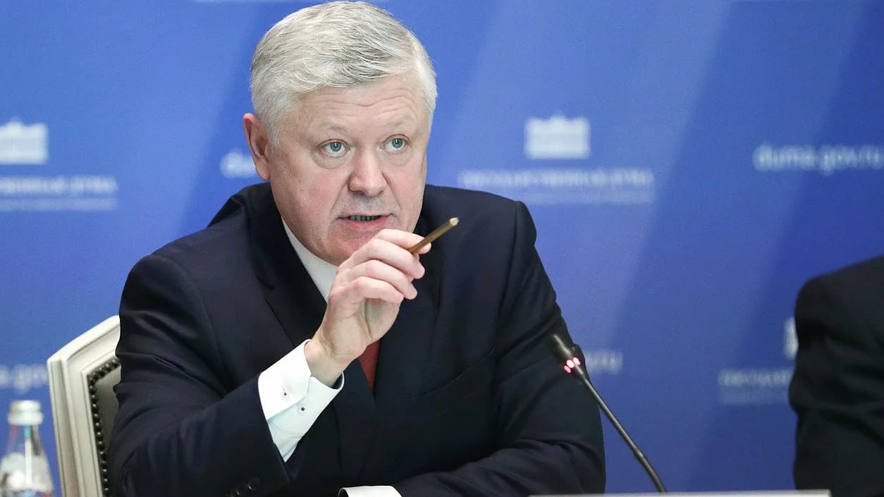 Комиссия ГД фиксирует попытки вмешательства в выборы в 10 регионах России Комиссия Госдумы по расследованию фактов вмешательства иностранных государств во внутренние дела России начала мониторинг попыток вмешательства в выборы 2025 года, сообщил председатель комиссии Василий Пискарёв: «Уже сейчас, в частности, рядом иностранных агентов и представителей зарубежных нежелательных и экстремистских организаций анонсирована кампания по влиянию на выборы как минимум в 10 регионах нашей страны, включая Курскую область, ряд областей Сибирского и Уральского федеральных округов». Выборный