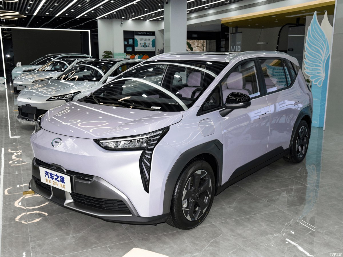 Яндекс собрался выпустить собственный электромобиль для такси он будет копией Aion Y Plus от китайского GAC узнали Ведомости Компания уже ведёт переговоры с заводами где могут собирать машины vc ru transport 2645765