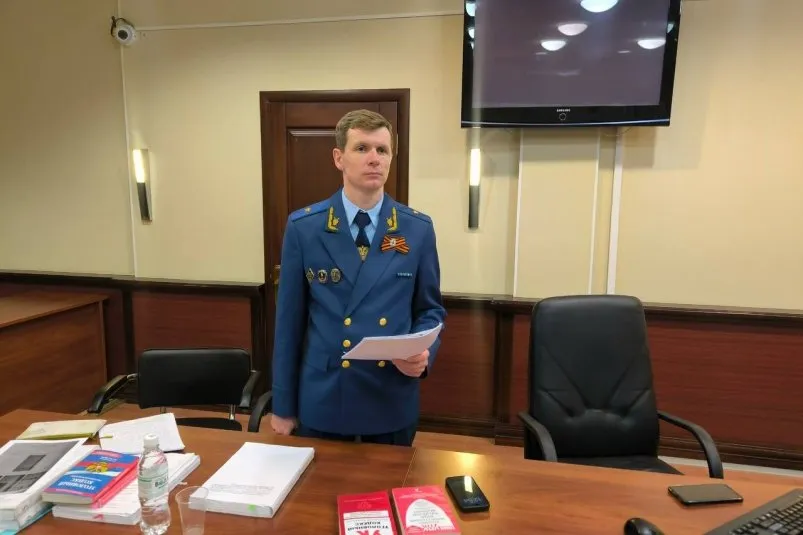 Морили голодом и издевались за истязание и убийство 2 летней дочки осудили супругов на ДВ По их словам малышка раздражала их своим поведением в небольшой квартире Читать подробнее на сайте
