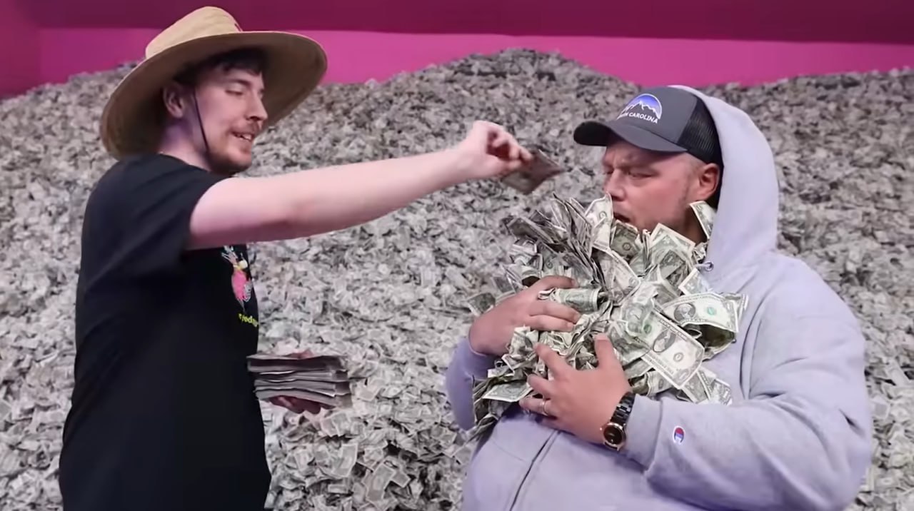 MrBeast расширяет свою бизнес империю CEO Beast Industries Джеффри Хаусенболд рассказал что компания готовит запуск платформы финансовых услуг под брендом MrBeast Financial и собственной телефонной компании Beast Mobile Планируется мобильное приложение с банковскими сервисами и контентом по финансовой грамотности для молодежи Параллельно MrBeast строит глобальную платформу которая будет соединять креаторов с рекламодателями из Fortune 1000 Это будет двусторонний маркетплейс помогающий брендам быстрее и эффективнее заходить в экономику инфлюенсеров Пожалуй лучший телеграм канал о маркетинге