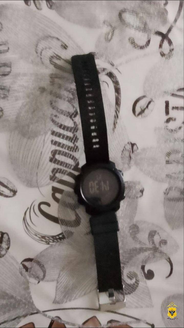 В Алешкинском округе полицейские задержали подозреваемого в краже наручных часов и мобильного телефона В дежурную часть Отдела МВД России Алешкинский с заявлением обратился 39 летний житель пгт Новая Маячка Мужчина сообщил что неизвестные похитили из его домовладения мобильный телефон и наручные часы Предварительная сумма ущерба составила 15000 рублей Участковые уполномоченные полиции Отдела МВД России Алешкинский по горячим следам установили причастность к совершенному преступлению 31 летнего знакомого потерпевшего Мужчина сознался в содеянном и пояснил что похитил гаджеты накануне вечером находясь в гостях у заявителя а затем продал третьему лицу Похищенное имущество изъято В отношении фигуранта решается вопрос о возбуждении уголовного дела по признакам преступления предусмотренного ч 1 ст 158 УК РФ Кража Санкция статьи предусматривает наказание в виде лишения свободы на срок до 2 лет Если в отношении вас совершено преступление незамедлительно обращайтесь в полицию Телефоны ГУ МВД России по Херсонской области Дежурная часть 102 7 990 101 42 44 Телефон доверия 8 860 269 00 03 Телефоны дежурных частей территориальных отделов полиции 84 xn b1aew xn p1ai D0 BA D0 BE D0 BD D1 82 D0 B0 D0 BA D1 82 D1 8B D1 82 D0 B5 D1 80 D1 80 D0 B8 D1 82 D0 BE D1 80 D0 B8 D0 B0 D0 BB D1 8C D0 BD D1 8B D0 B5 D0 BE D1 80 D0 B3 D0 B0 D0 BD D1 8B