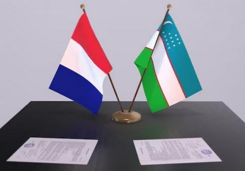 Мирзиёев подписал постановление о создании Узбекско Французского университета Университет будет работать под управлением консорциума из четырёх французских вузов Университета Пуатье Университета Ренна Университета Гавр Нормандии и Университета Люмьер Лион 2 Новый университет учреждён министерствами высшего образования Узбекистана и Франции а французский консорциум будет отвечать за организацию учебного процесса разработку программ отбор преподавателей и приём студентов Подробнее на нашем сайте Актуальные новости из Центральной Азии fergananews