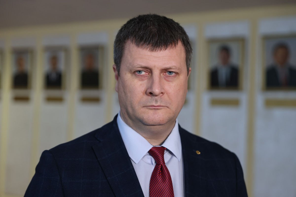 Лукашенко назначил посла Беларуси в России Им стал Юрий Селиверстов который до настоящего времени занимал пост министра финансов Он по совместительству будет являться представителем Беларуси в интеграционных структурах и наделяется полномочиями заместителя премьер министра Подпишись Минская правда MLYN by