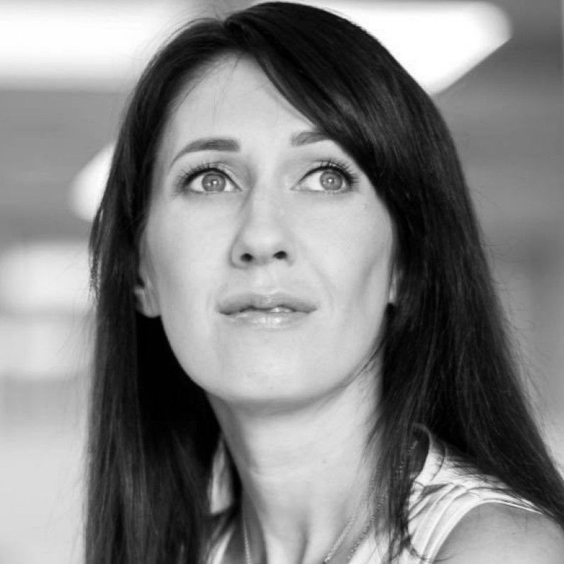 Ольга Циос назначена управляющим директором по маркетингу Lamoda Г жа Циос будет отвечать за формирование маркетинговой и коммуникационной стратегии а также за развитие программы лояльности и рост клиентской базы Ранее управляла маркетингом и отвечала за развитие бизнеса в Яндексе Магните S8 Capital Danone Avon Kimberly Clark и Sanofi