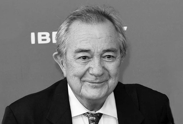 Умер итальянский актёр Ремо Джироне Он скончался в 76 лет в своём доме в Монако Об этом сообщило агентство Ansa Актёр снялся более чем в 50 фильмах однако широкую известность приобрёл благодаря сериалу Спрут где сыграл роль мафиози Тано Каридди Ремо Джироне также снимался в голливудских фильмах таких как Ford против Ferrari Джеймса Мэнголда и Великий уравнитель 3 Антуана Фукуа Подпишись на Говорит Москва
