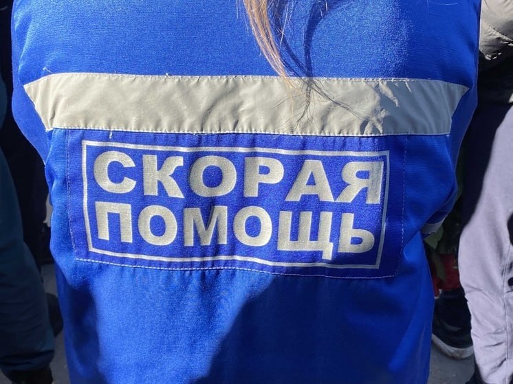 Рязанку откачали после клинической смерти из-за утопления Случай произошёл на Борковском карьере в Рязани. Девушку без признаков жизни в воде заметили отдыхающие и вызвали скорую. Врачи зафиксировали у неё остановку сердца и констатировали клиническую смерть. Медики начали непрямой массаж сердца, искусственную вентиляцию лёгких, санацию верхних дыхательных путей. В состоянии комы, «на кислороде» девушку доставили в больницу. Сейчас женщина пришла в сознание, к ней вернулись речь, возможность двигаться и отметить второй день рождения.