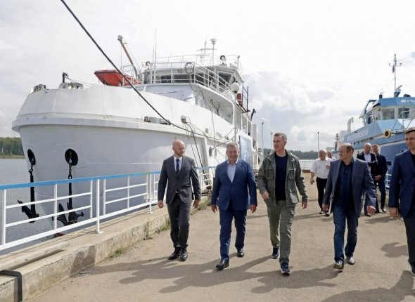 Патрушев оценил строительство научного судна Викентий Зайцев в Приангарье Корабль планируют использовать для изучения водных биологических ресурсов Байкала Читать подробнее на сайте