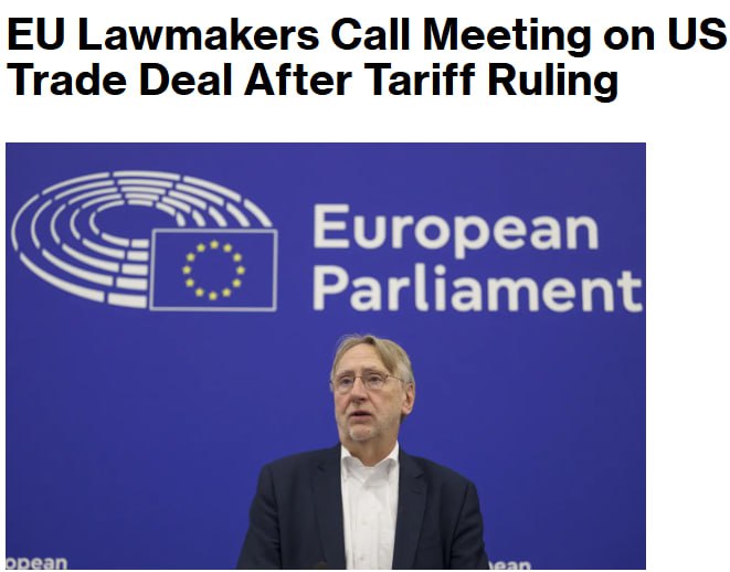 Депутаты ЕС созывают экстренное заседание по торговому соглашению с США сообщает Bloomberg Депутаты Евросоюза проведут в понедельник экстренное заседание чтобы пересмотреть торговое соглашение с США после решения американского Верховного суда отменившего глобальные тарифы президента Дональда Трампа Ранее ожидалось что во вторник торговый комитет Европейского парламента проголосует за продолжение процесса ратификации соглашения между США и ЕС Однако после решения Верховного суда США председатель торгового комитета Бернд Ланге написал в социальных сетях что теперь мы должны тщательно оценить это решение и проанализировать возможные последствия для текущей работы по ратификации соглашения Напомним сегодня Верховный суд США отменил все торговые тарифы введенные Трампом В том числе они были введены и против ЕС что вынудило европейцев пойти на невыгодное для них торговое соглашение с США Теперь же после отмены тарифов судя по всему европейцы могут попытаться отыграть назад с этим соглашением и отказаться его ратифицировать Сайт Страна X Twitter Прислать новость фото видео Реклама на канале Помощь